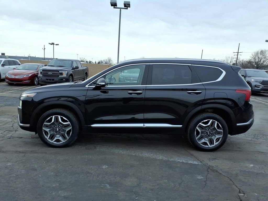 Used 2023 Hyundai Santa Fe Limited image 4