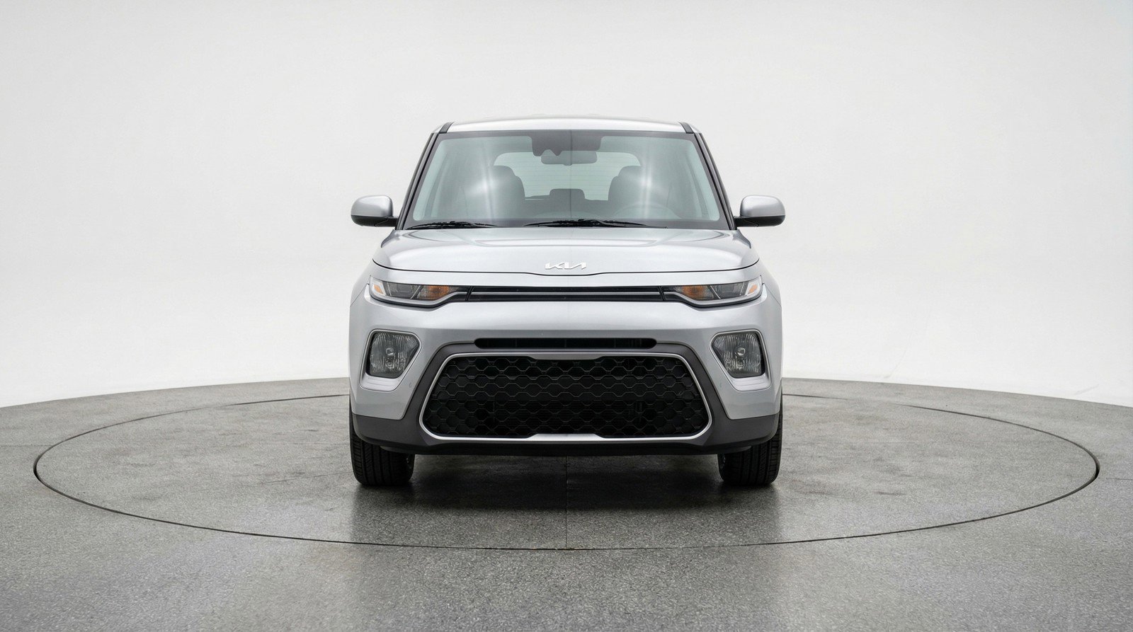 Used 2025 Kia Soul LX w/ LX Technology Package image 2