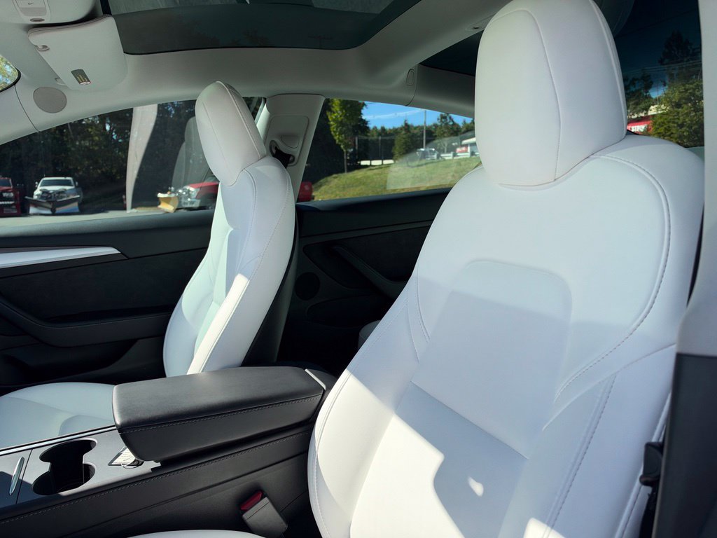 Used 2023 Tesla Model 3 Standard Range RWD image 14