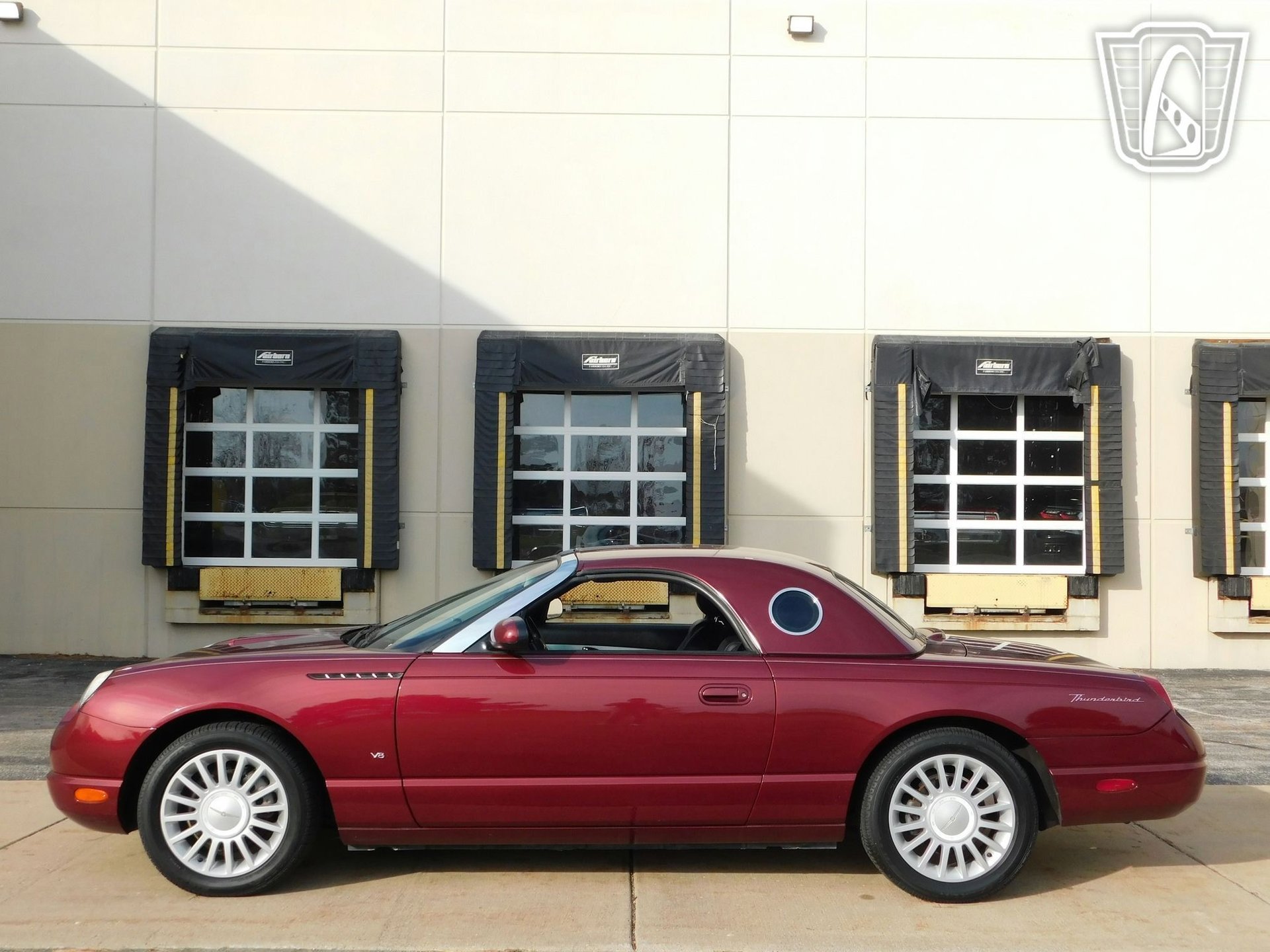 Used 2004 Ford Thunderbird image 11