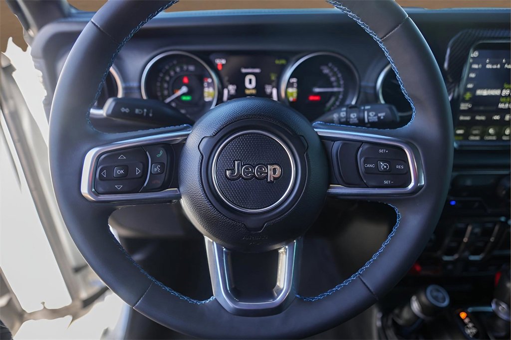 Used 2023 Jeep Wrangler Unlimited Rubicon 4xe image 12