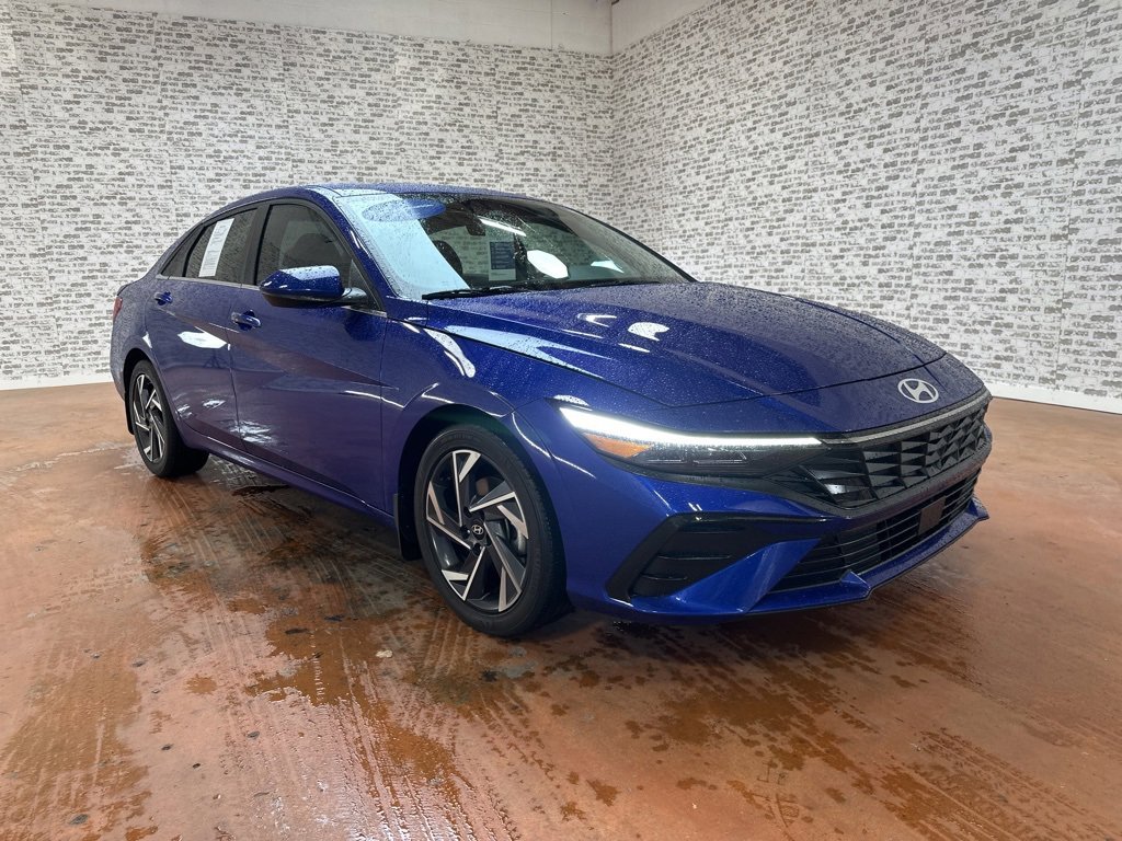Certified 2024 Hyundai Elantra SEL w/ Convenience Package image 1
