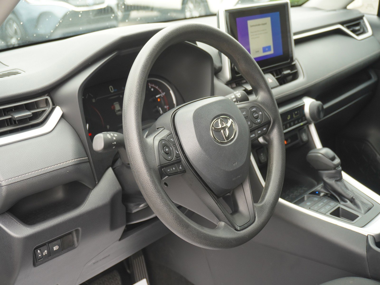 Used 2024 Toyota RAV4 LE AWD/4WD image 18