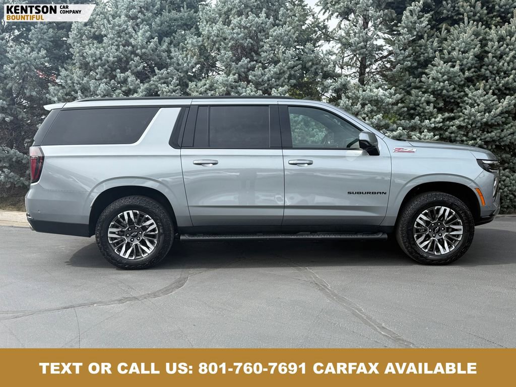 Used 2025 Chevrolet Suburban Z71 image 10
