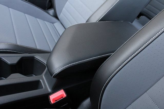 New 2026 Volkswagen Jetta SE FWD image 19