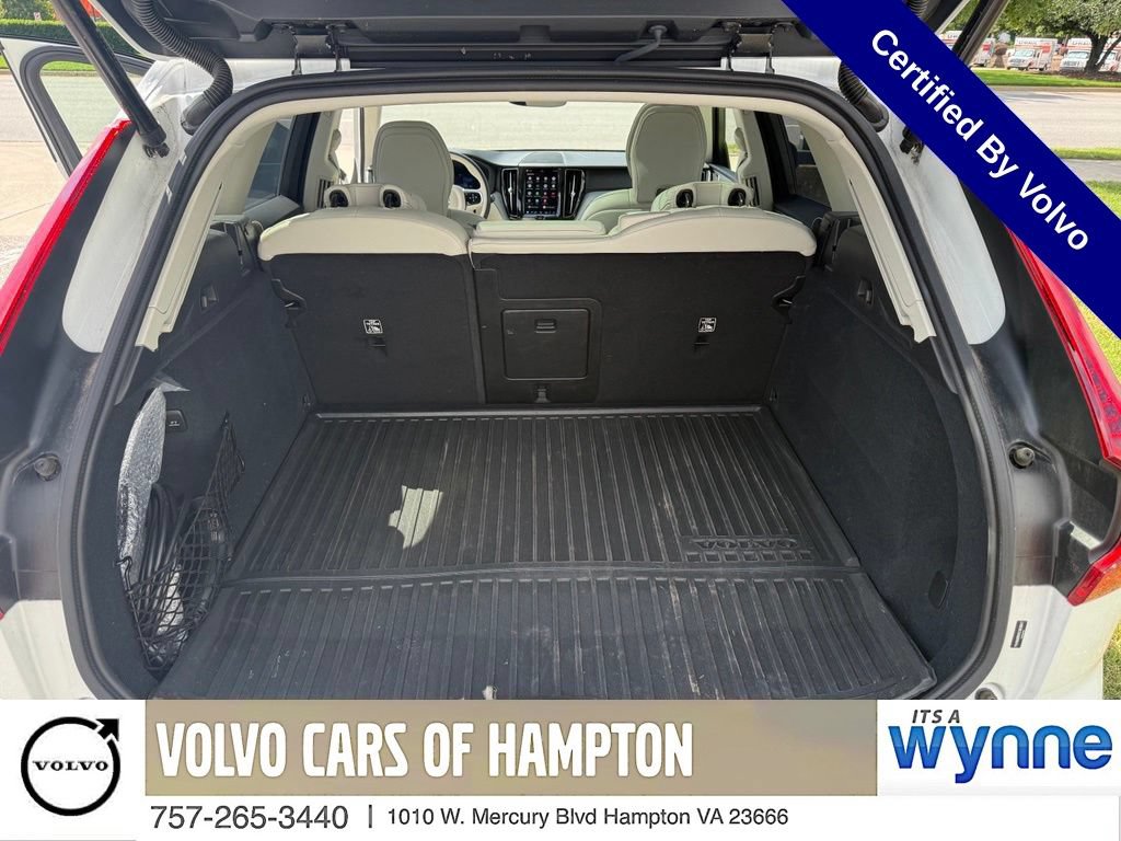 Used 2025 Volvo XC60 T8 Ultra w/ Protection Package Premier AWD/4WD image 9