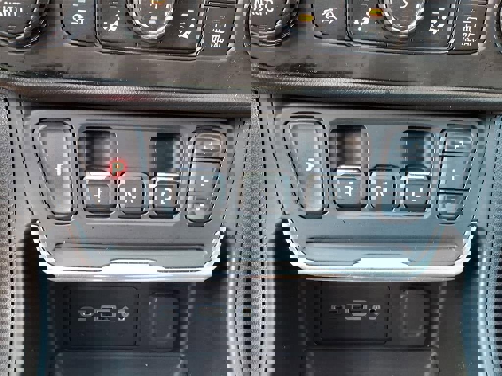 Used 2018 GMC Terrain SLE w/ Driver Convenience Package image 33