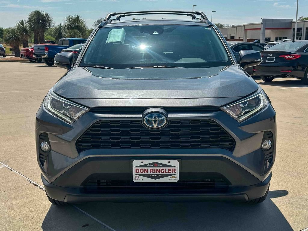 Used 2020 Toyota RAV4 XLE w/ Convenience Package image 8
