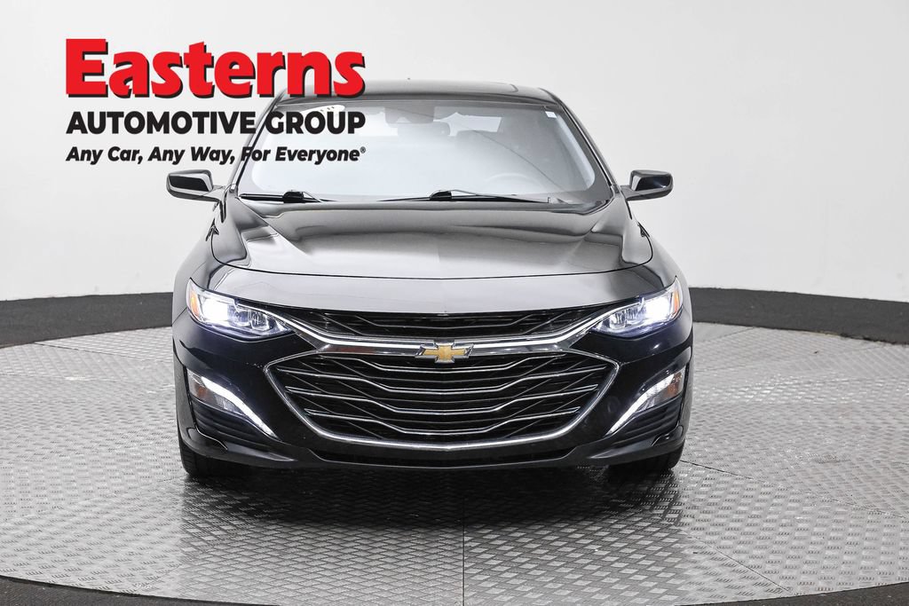 Used 2024 Chevrolet Malibu LT FWD image 2