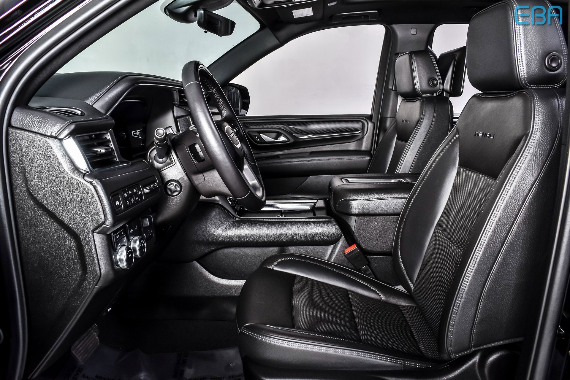 Used 2024 GMC Yukon XL Denali w/ Advanced Technology Package image 14