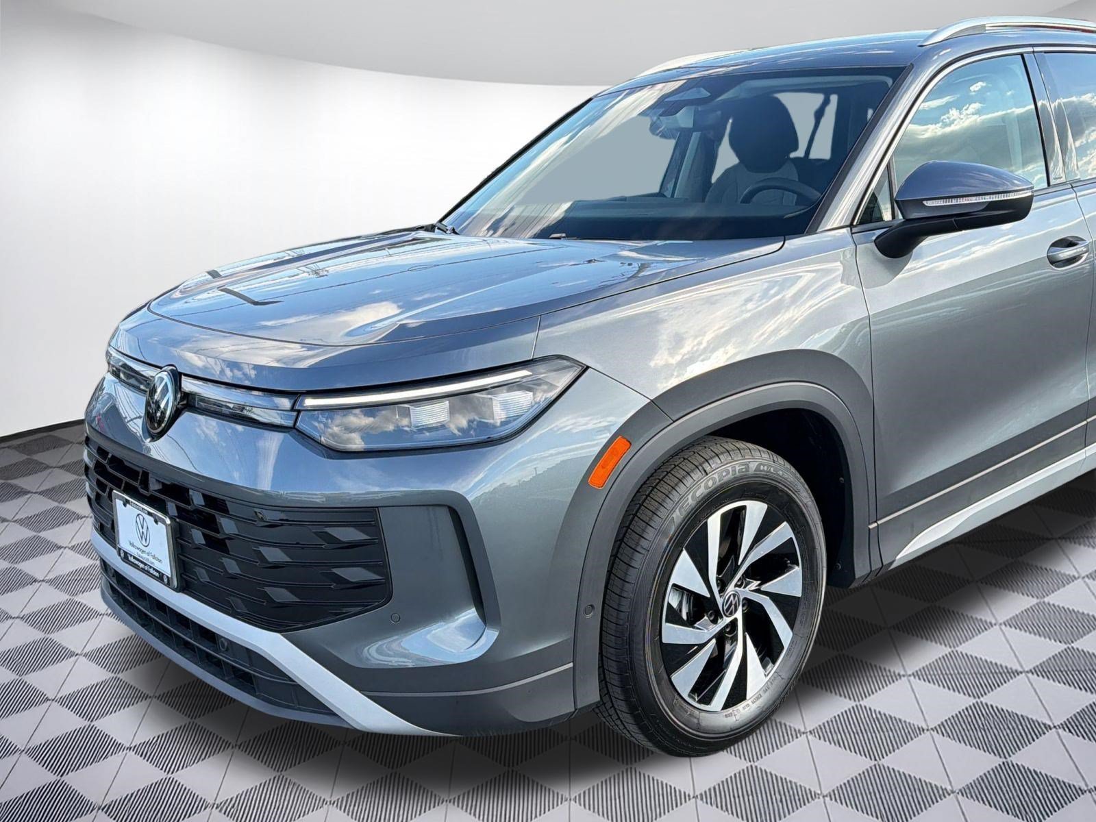 Certified 2026 Volkswagen Tiguan S FWD image 26