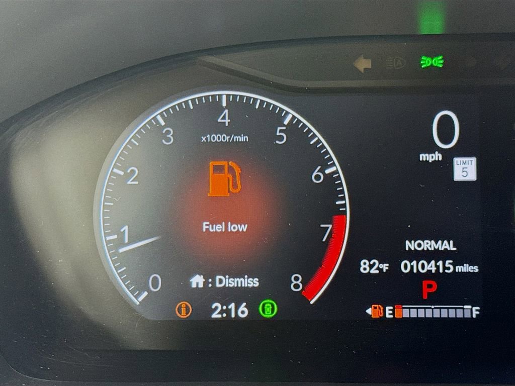 Used 2025 Honda HR-V LX image 17