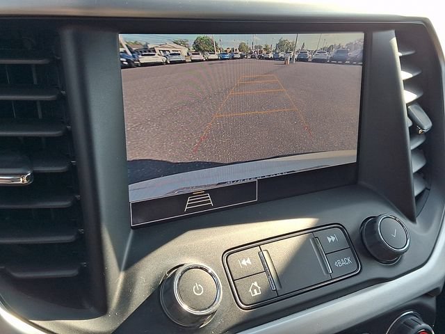 Used 2023 GMC Acadia SLE w/ Driver Convenience Package FWD image 18