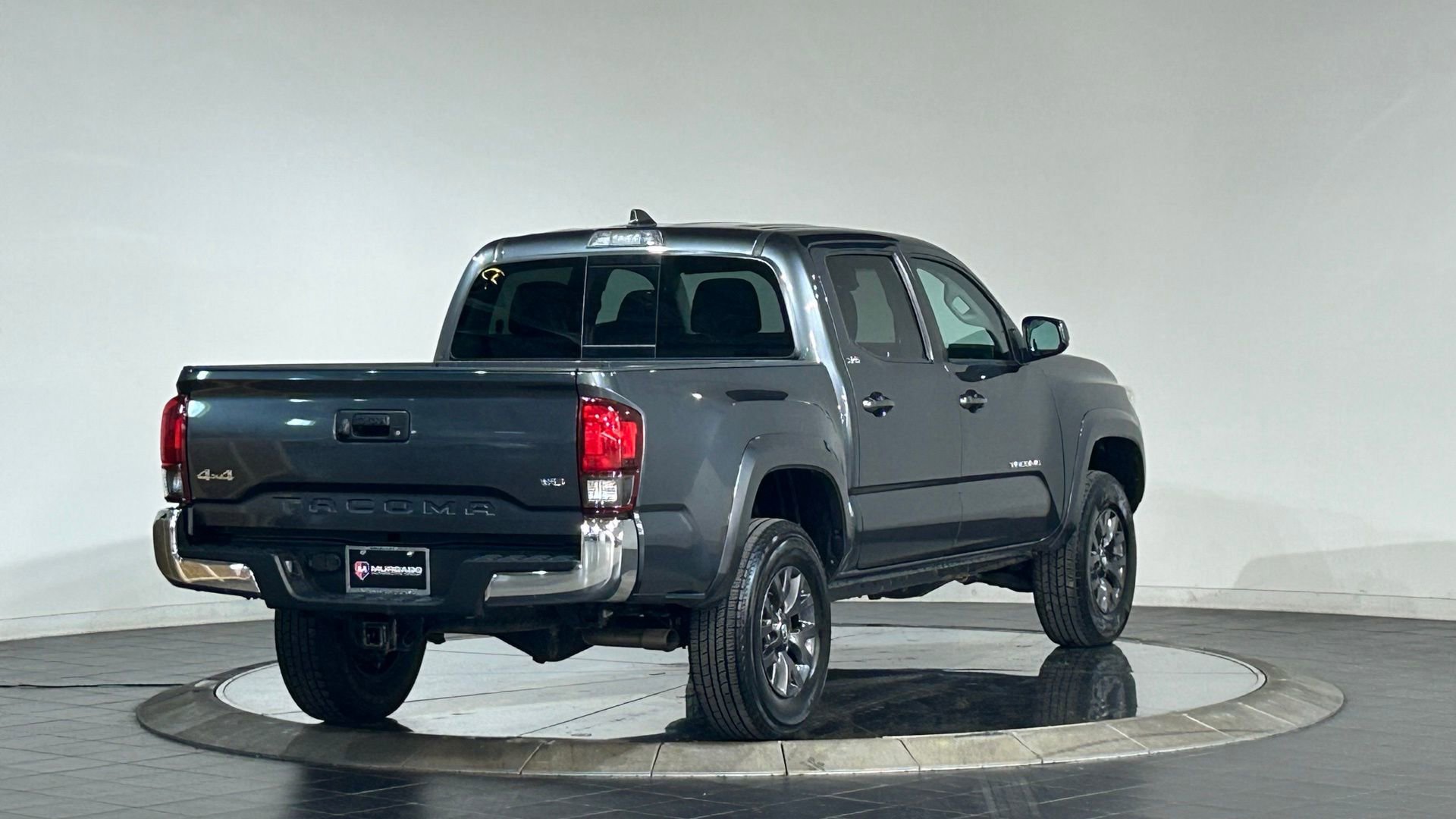 Used 2023 Toyota Tacoma SR5 AWD/4WD image 10