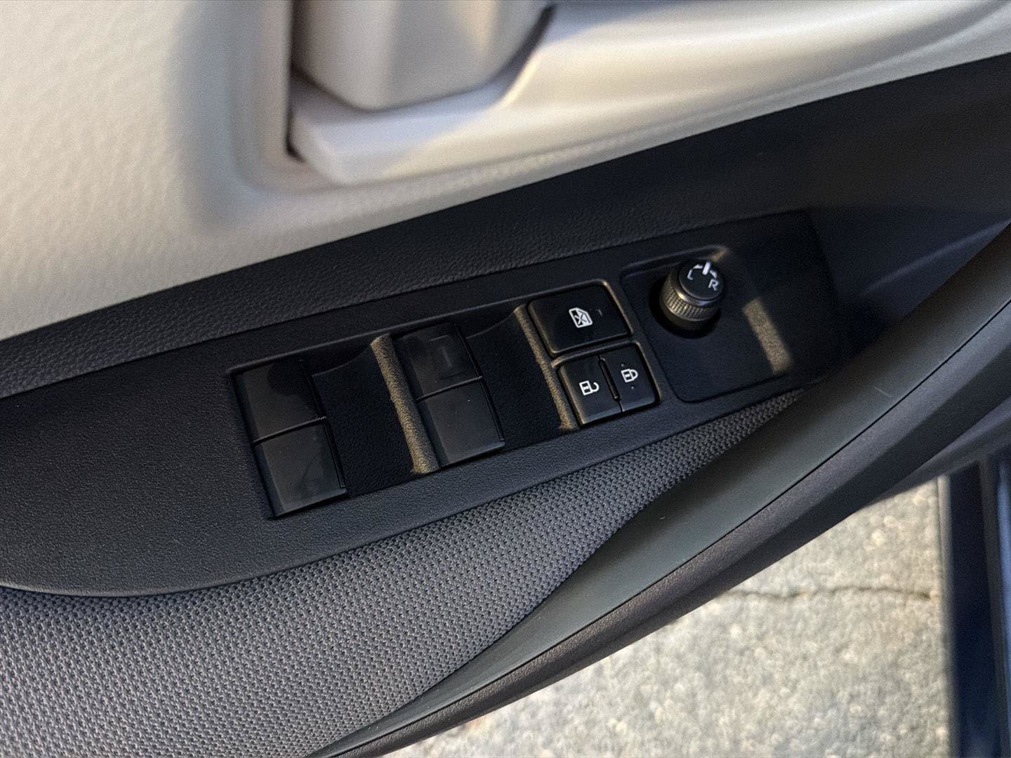 New 2027 Toyota Corolla LE FWD image 29