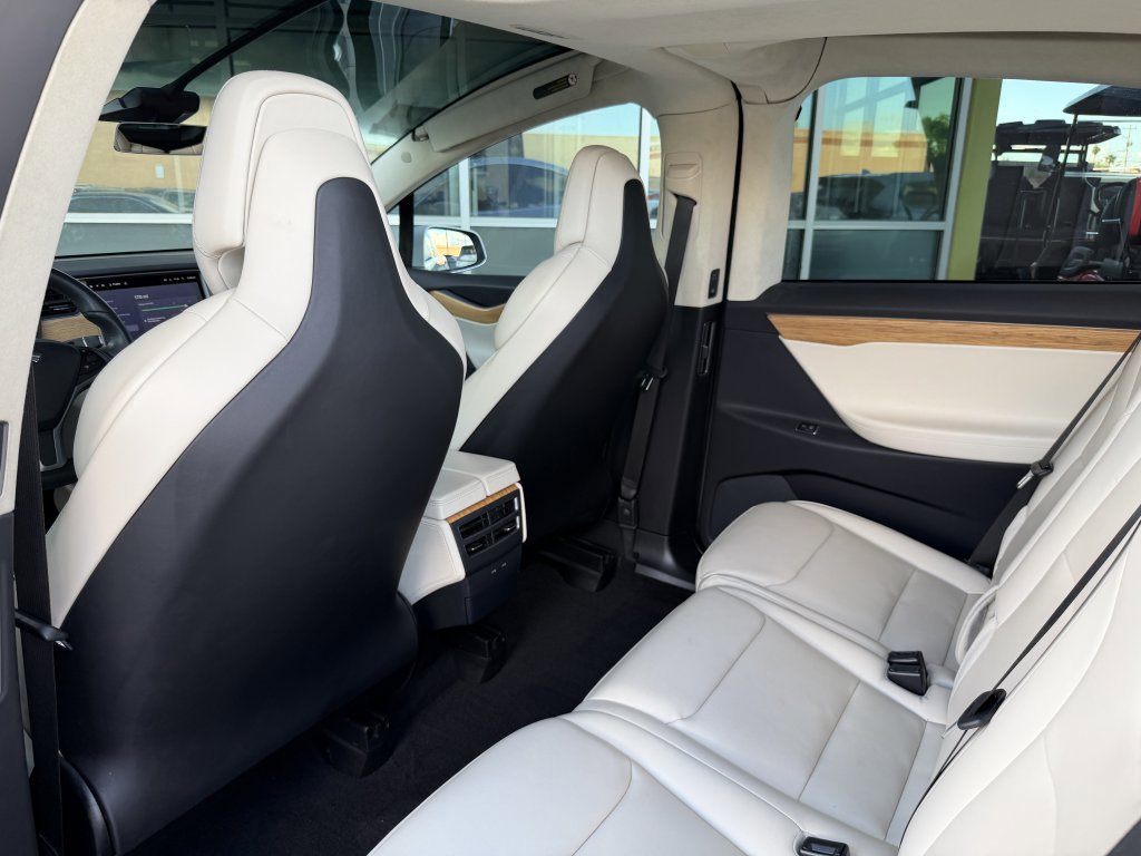 Used 2019 Tesla Model X 75D image 35