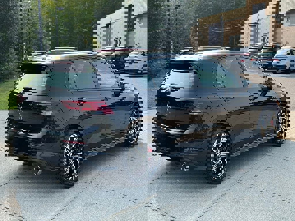 New 2025 Volkswagen GTI SE image 10