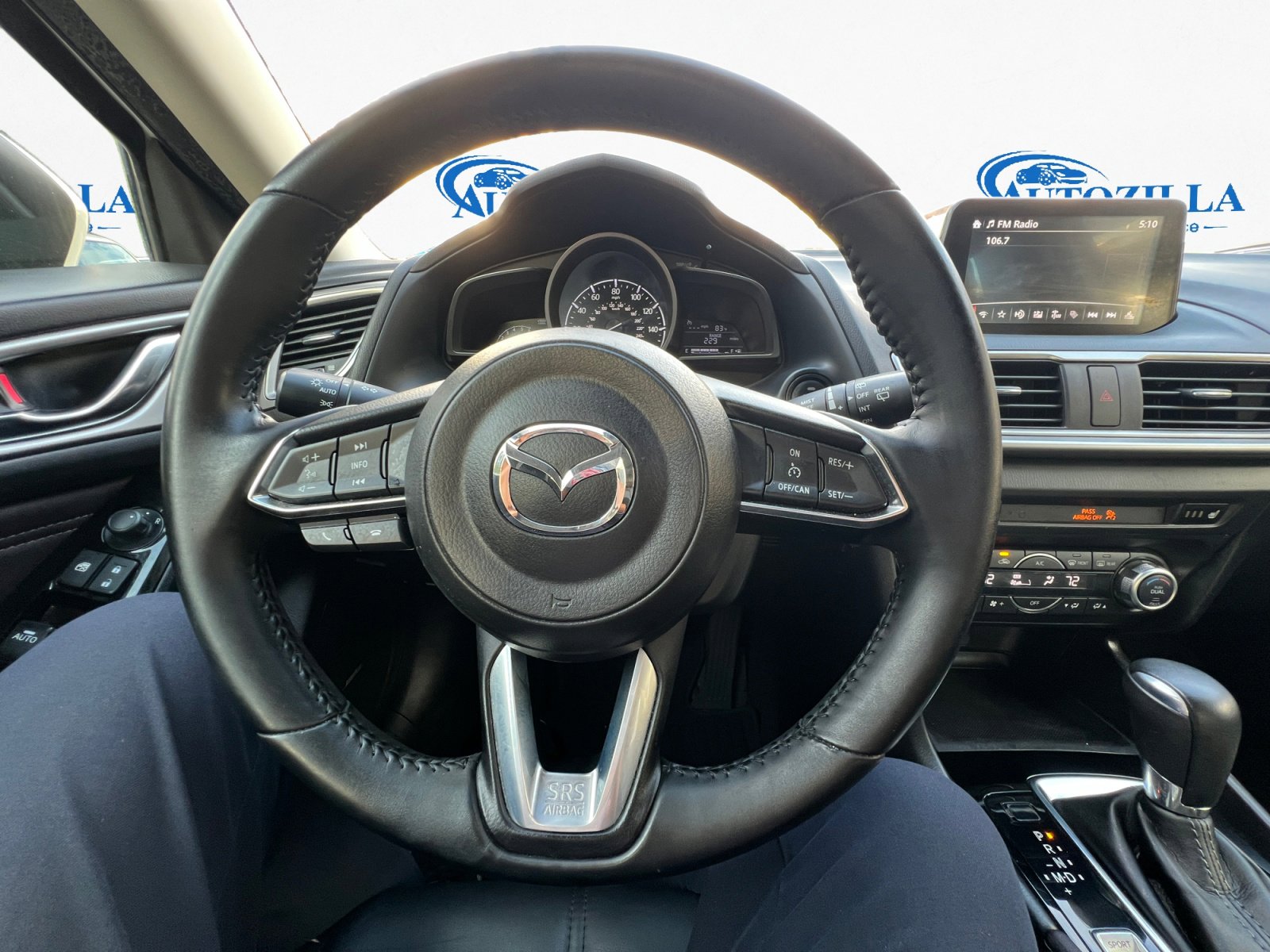 Used 2018 MAZDA MAZDA3 Touring image 9