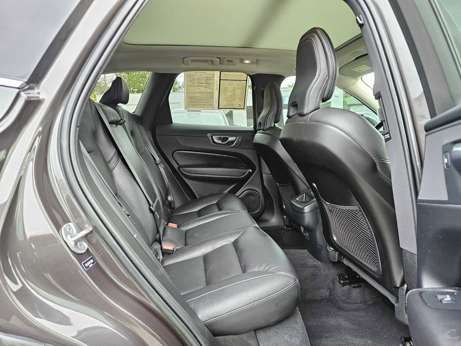 Certified 2023 Volvo XC60 B5 Plus w/ Climate Package image 12