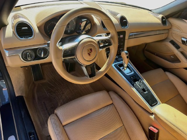 Used 2017 Porsche 718 Boxster S RWD image 22