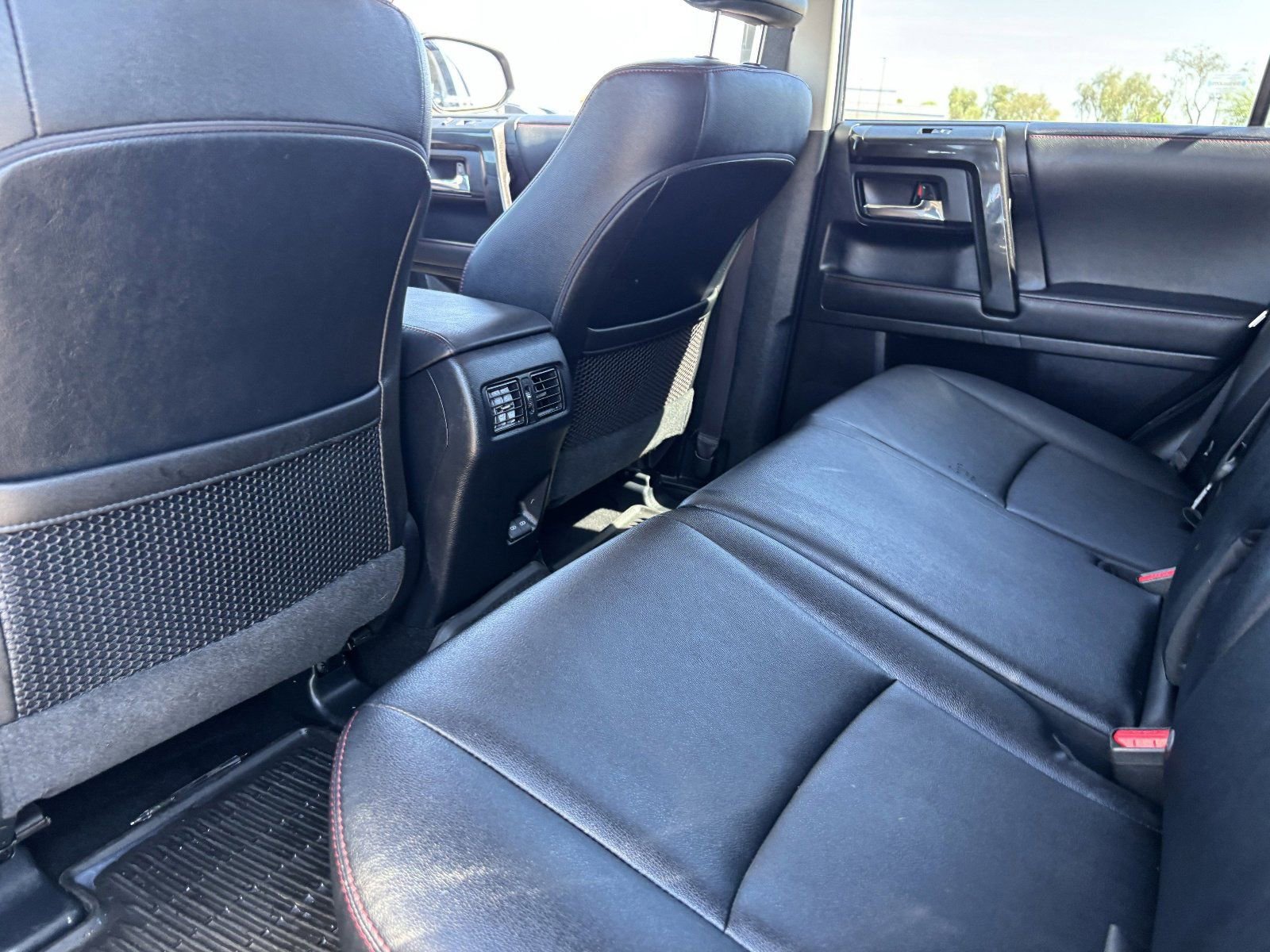 Used 2024 Toyota 4Runner TRD Off-Road Premium w/ Moonroof Package AWD/4WD image 18