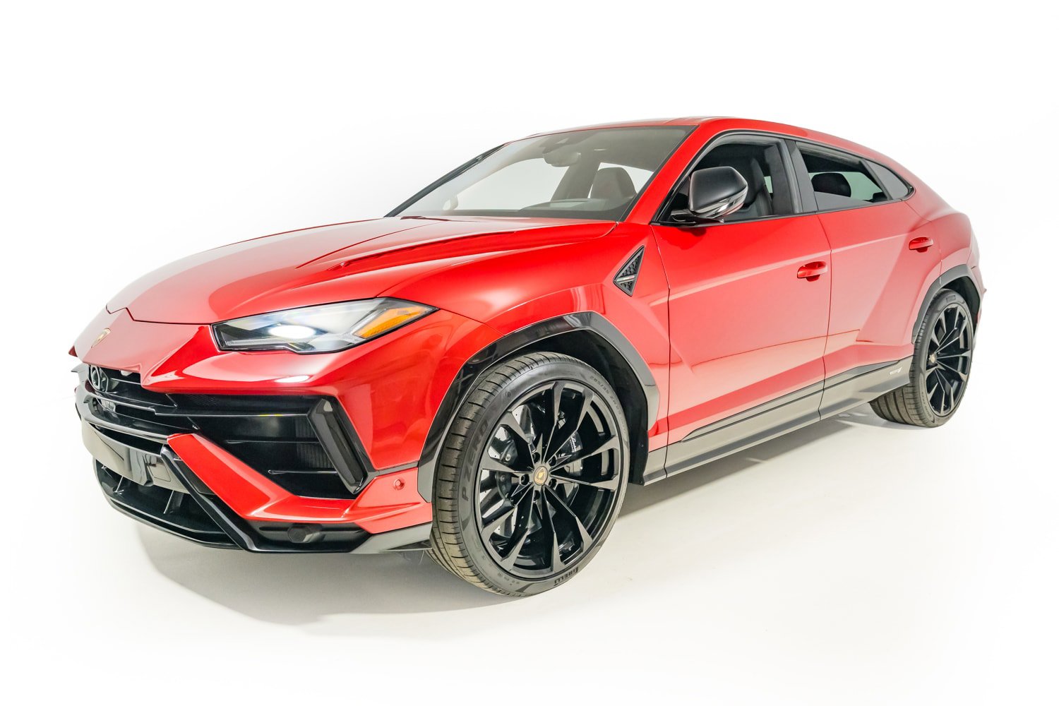 Used 2023 Lamborghini Urus S image 2