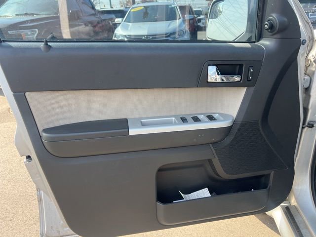 Used 2010 Mercury Mariner Premier FWD image 11