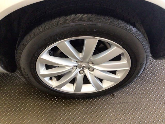 Used 2016 Volvo XC90 T6 Momentum w/ Vision Package image 25