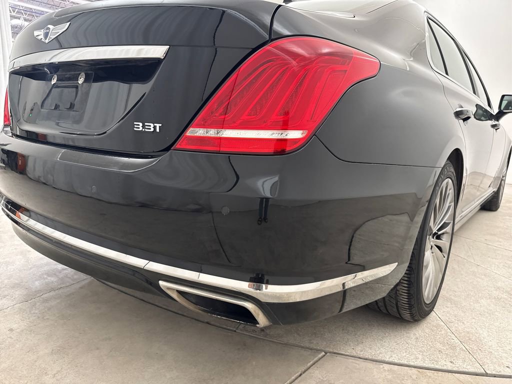 Used 2017 Genesis G90 3.3T Premium image 21