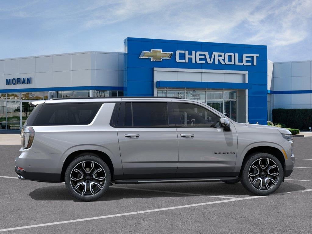 New 2026 Chevrolet Suburban RST w/ RST Capability Package AWD/4WD image 5