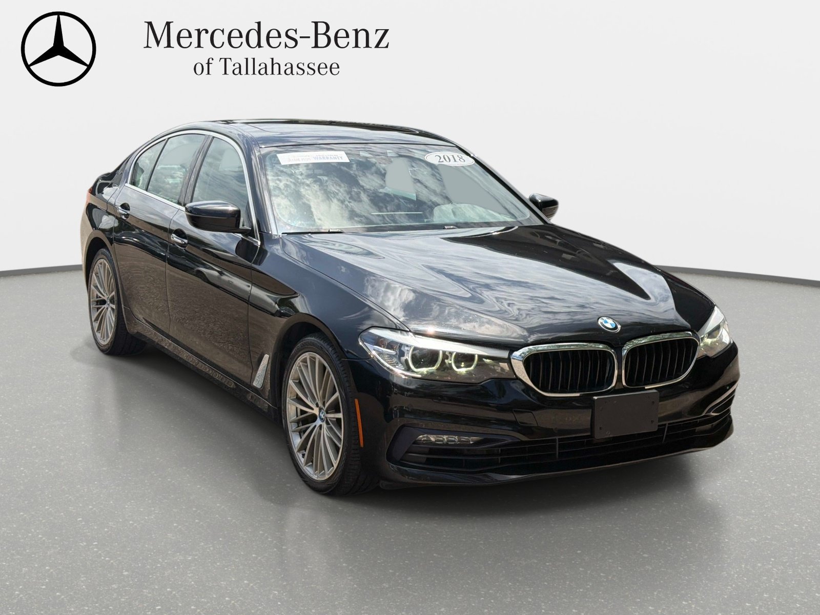 Used 2018 BMW 530e xDrive AWD/4WD image 3