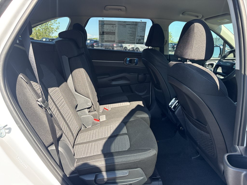Certified 2026 Kia Sorento LX FWD image 20