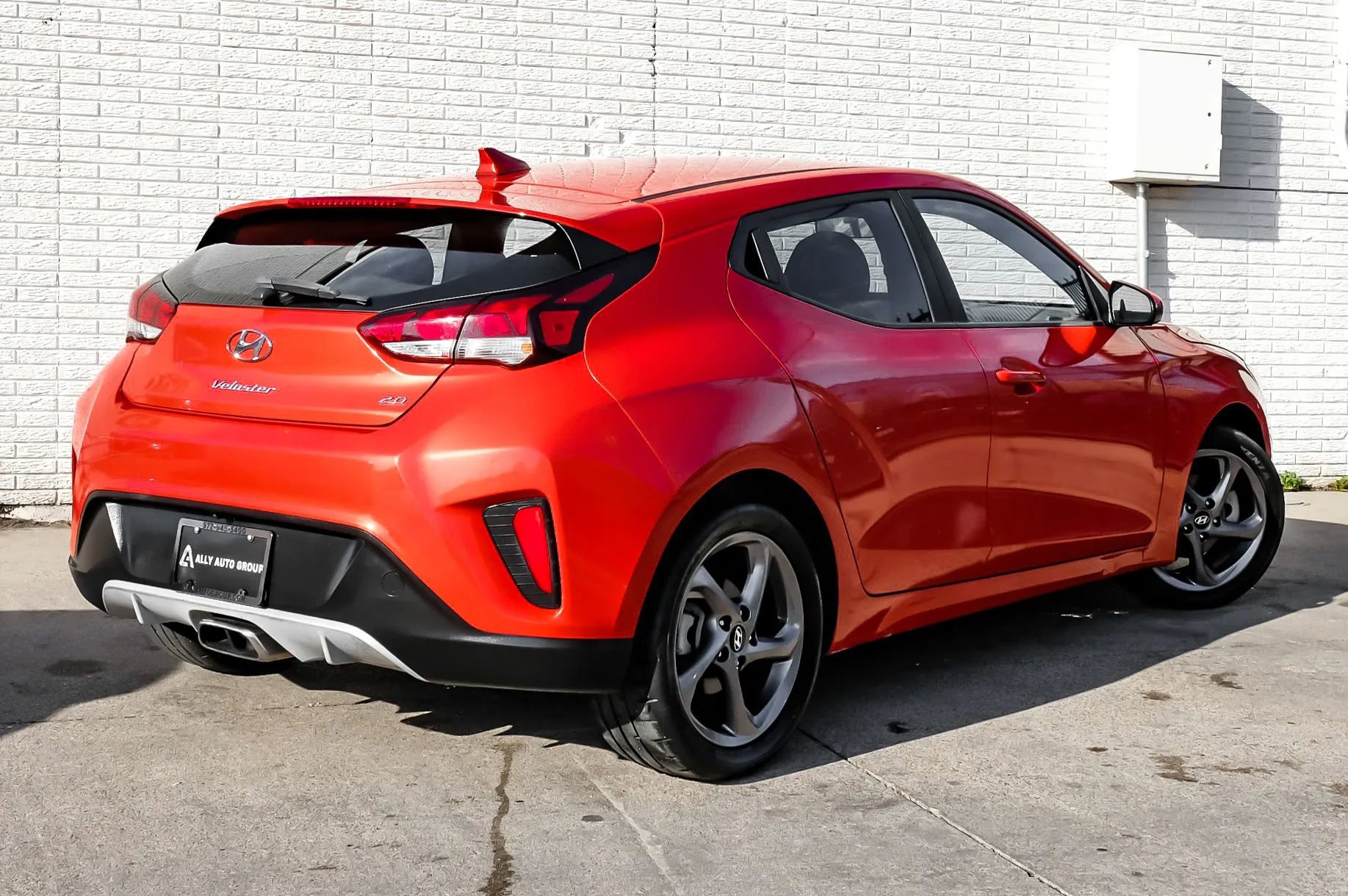 Used 2020 Hyundai Veloster 2.0 FWD image 7