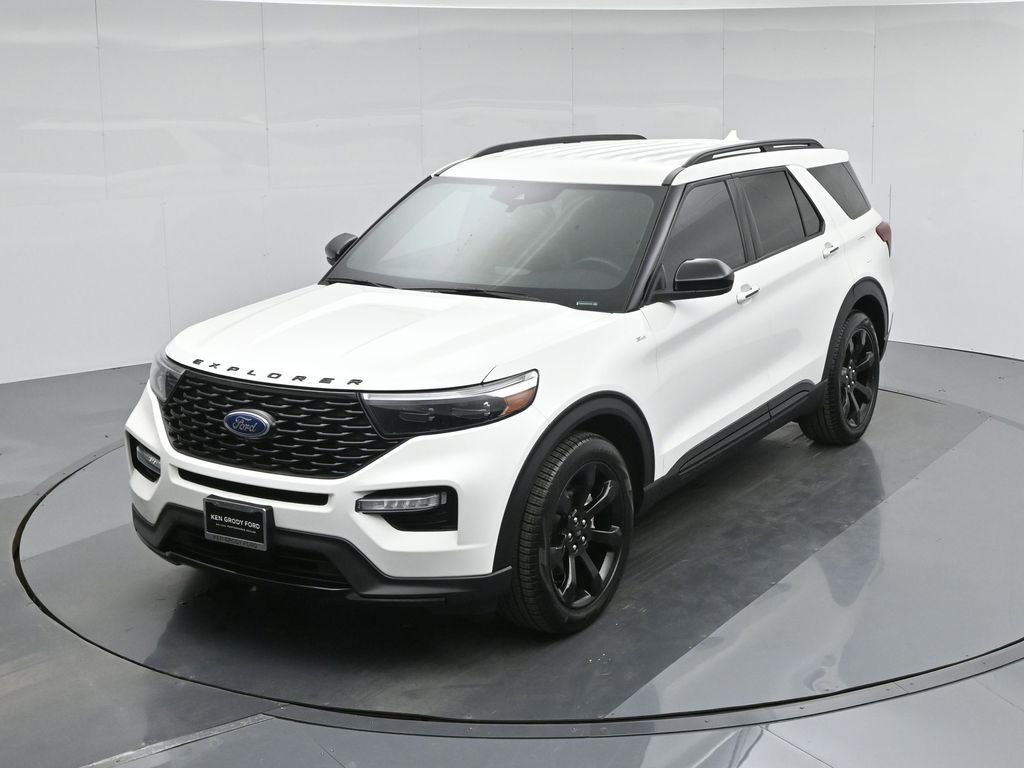 Certified 2023 Ford Explorer ST-Line w/ Class IV Trailer Tow Package image 32