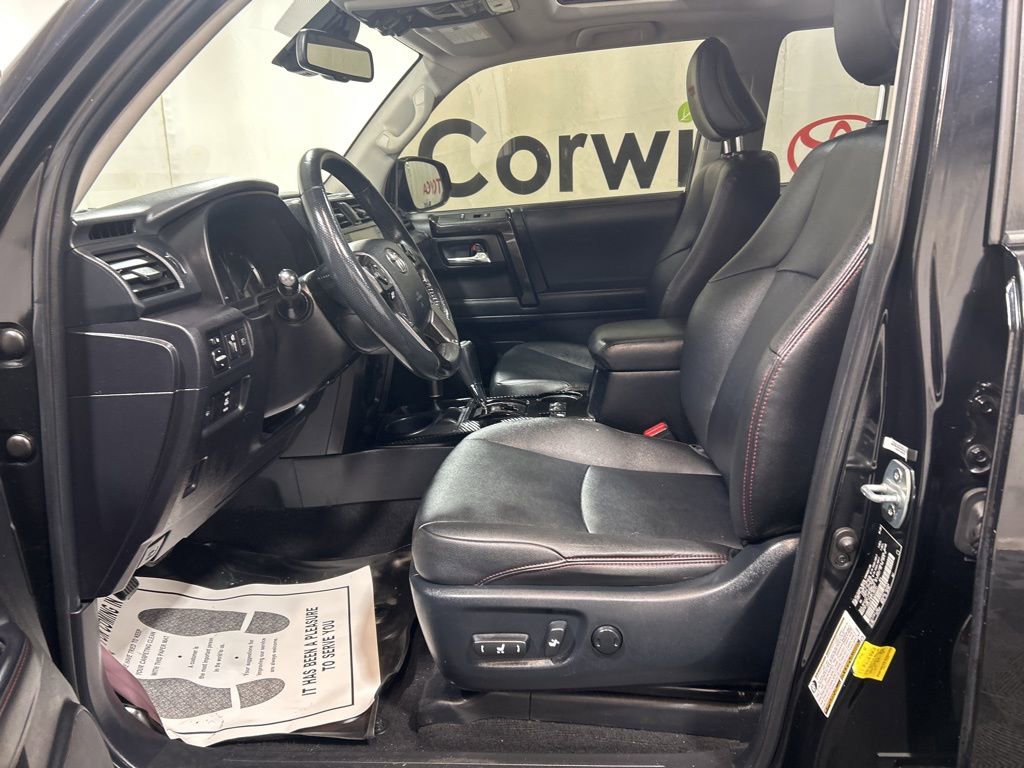 Used 2020 Toyota 4Runner Venture w/ Moonroof Package image 21