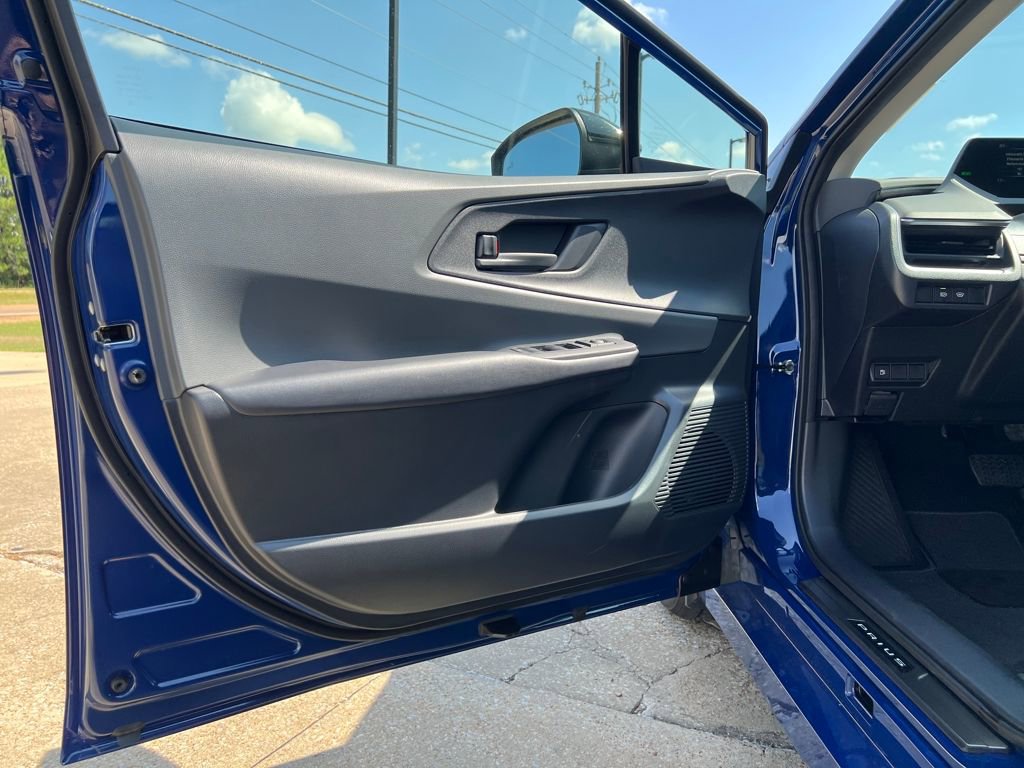 New 2026 Toyota Prius LE image 10