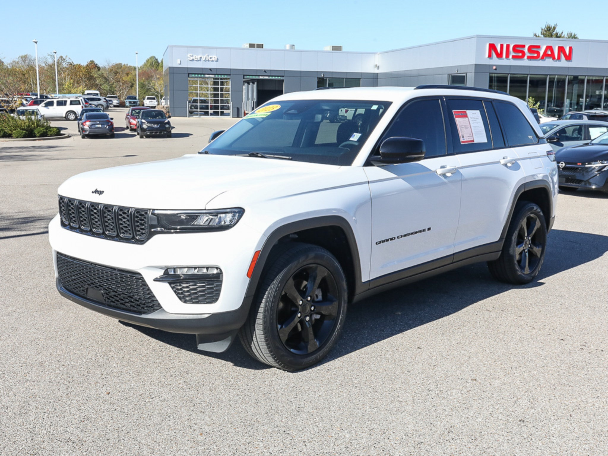 Used 2023 Jeep Grand Cherokee Limited w/ Black Appearance Package