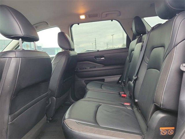 Certified 2024 Nissan Pathfinder SL w/ Cargo Package image 17