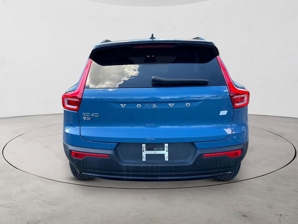 Certified 2023 Volvo XC40 Recharge Ultimate AWD/4WD image 4