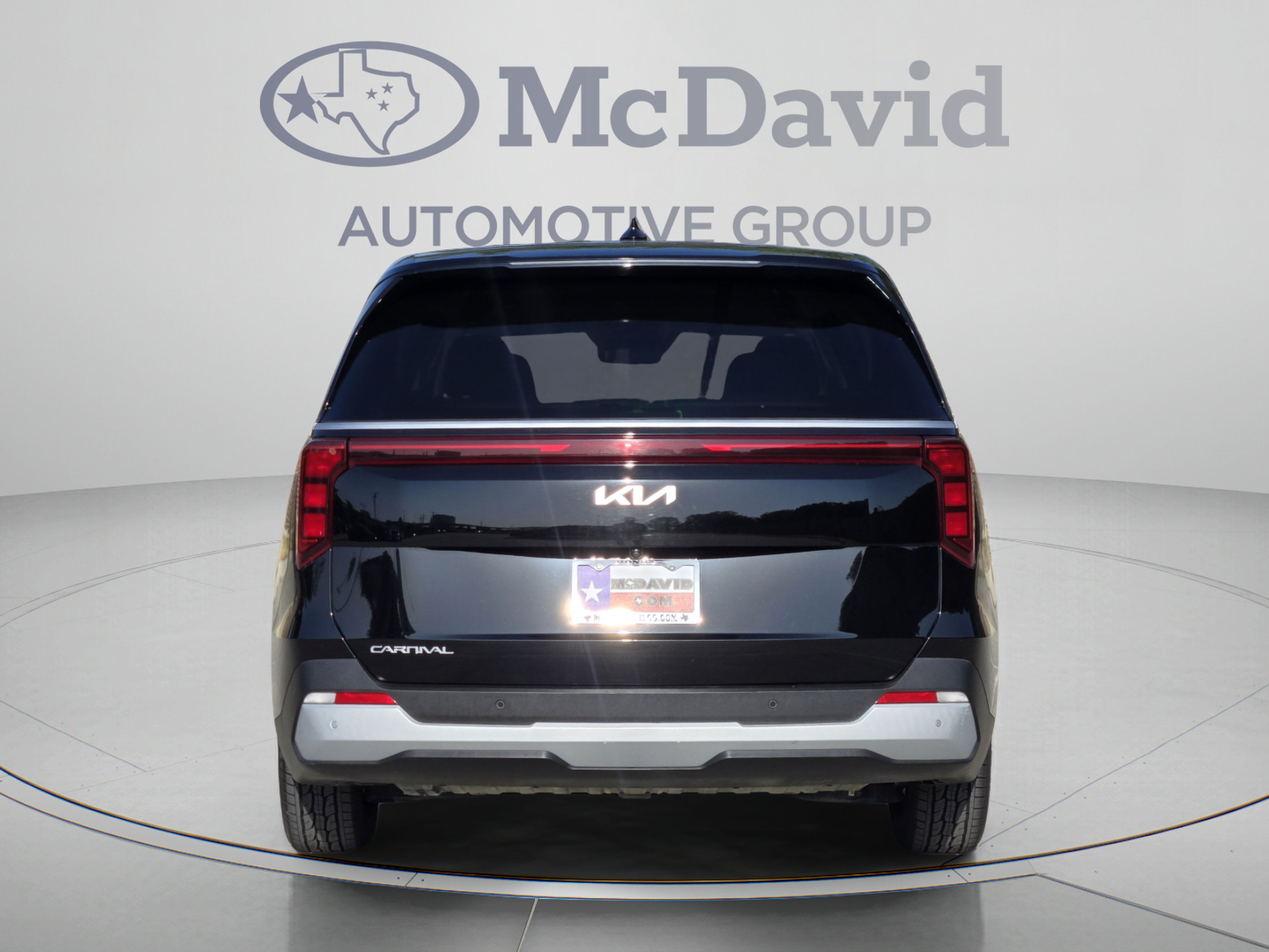 Used 2025 Kia Carnival FWD image 5