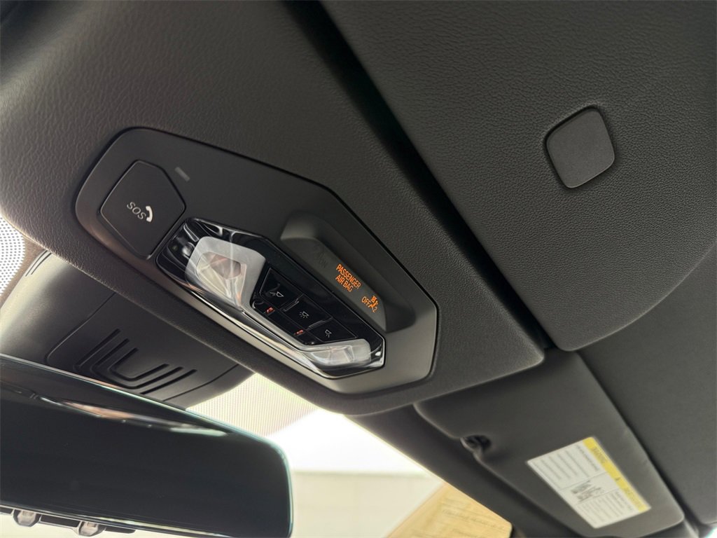 Used 2026 BMW M850i xDrive Convertible image 33