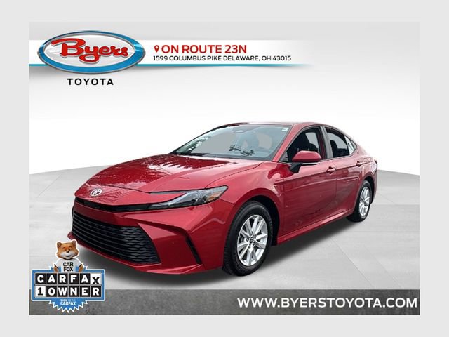 Used 2025 Toyota Camry LE image 1