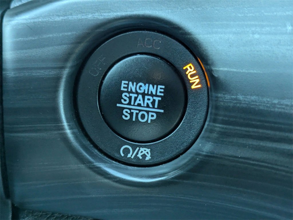 Used 2021 Jeep Grand Cherokee Laredo X image 31