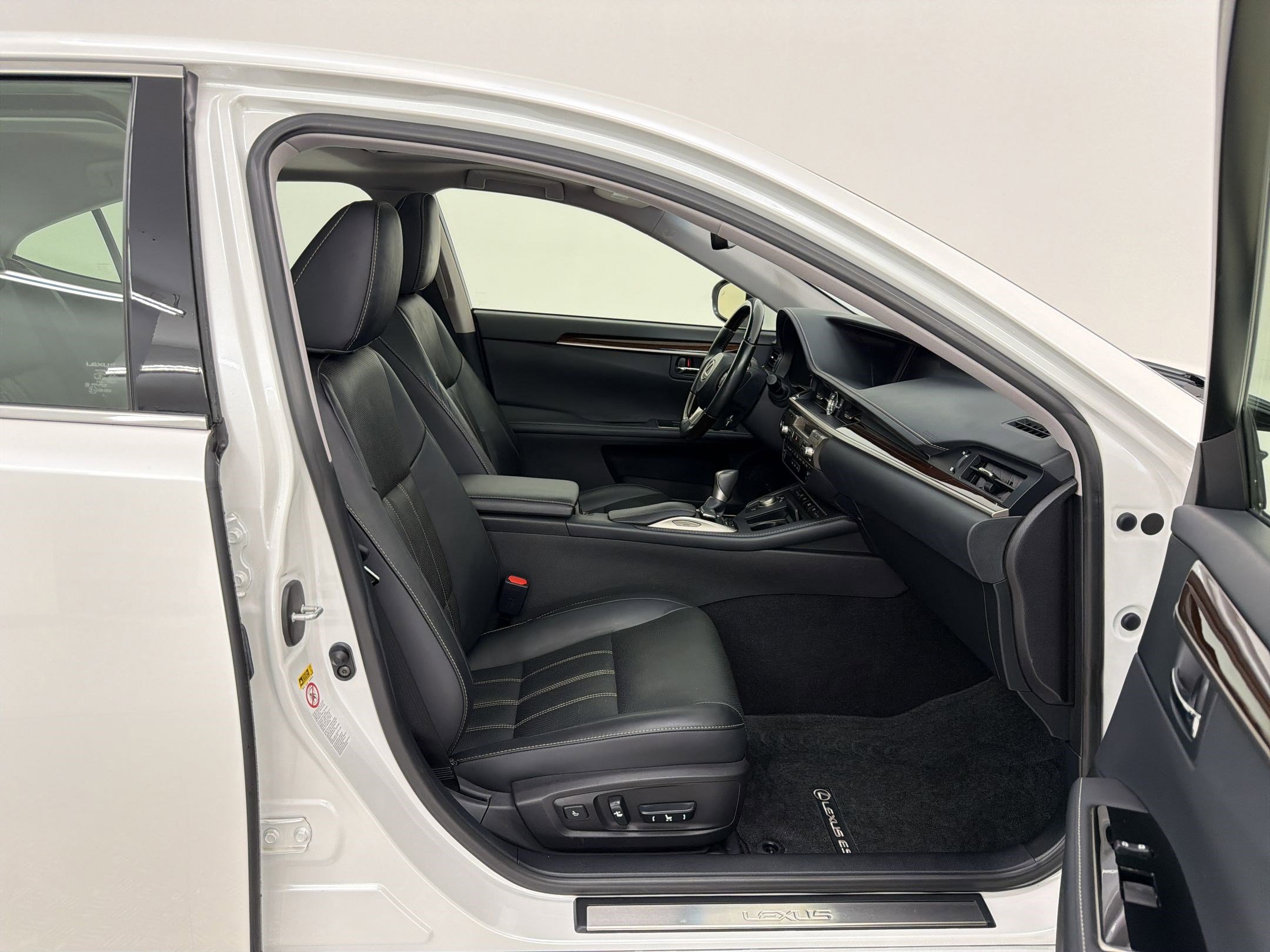 Used 2017 Lexus ES 350 FWD image 31