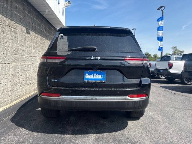 Used 2023 Jeep Grand Cherokee 4WD 4xe image 8