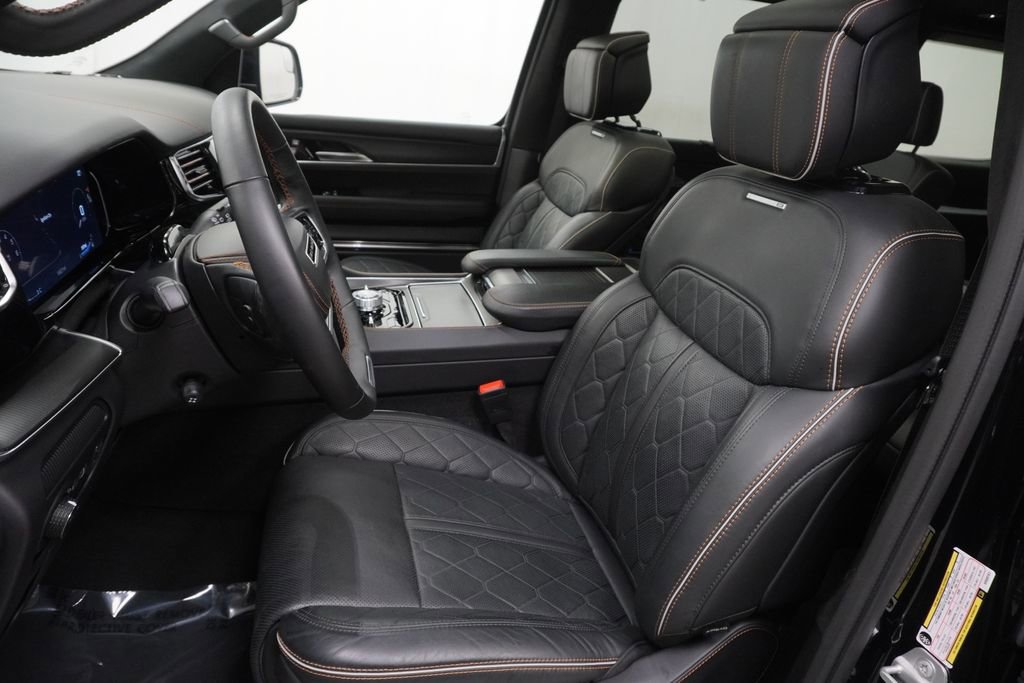 Certified 2025 Jeep Grand Wagoneer Series III w/ Quick Order Packagew 28T image 17