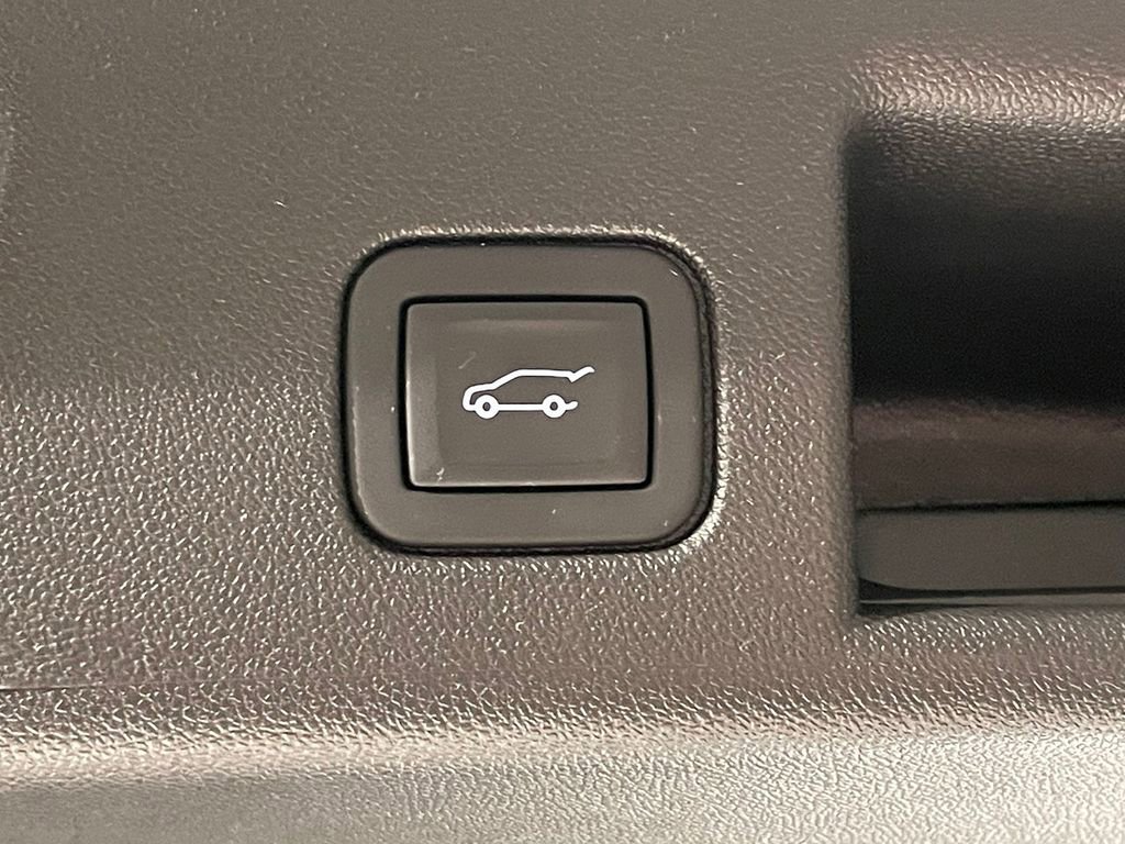 Used 2023 Chevrolet Equinox LT image 14