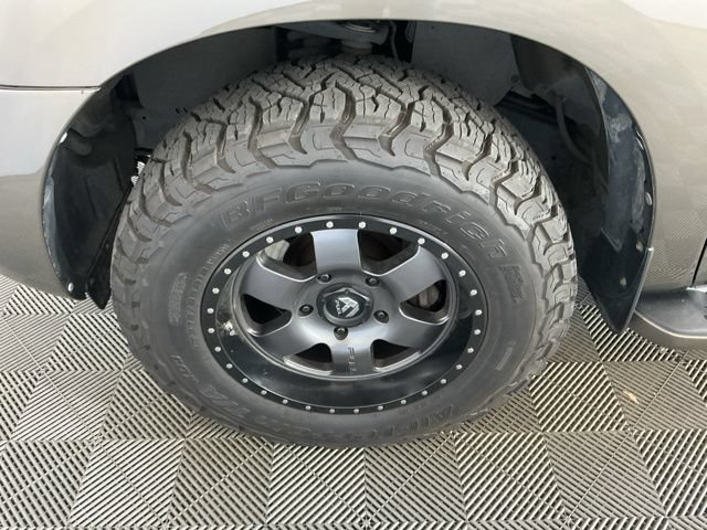 Used 2015 Toyota Sequoia Platinum AWD/4WD image 7