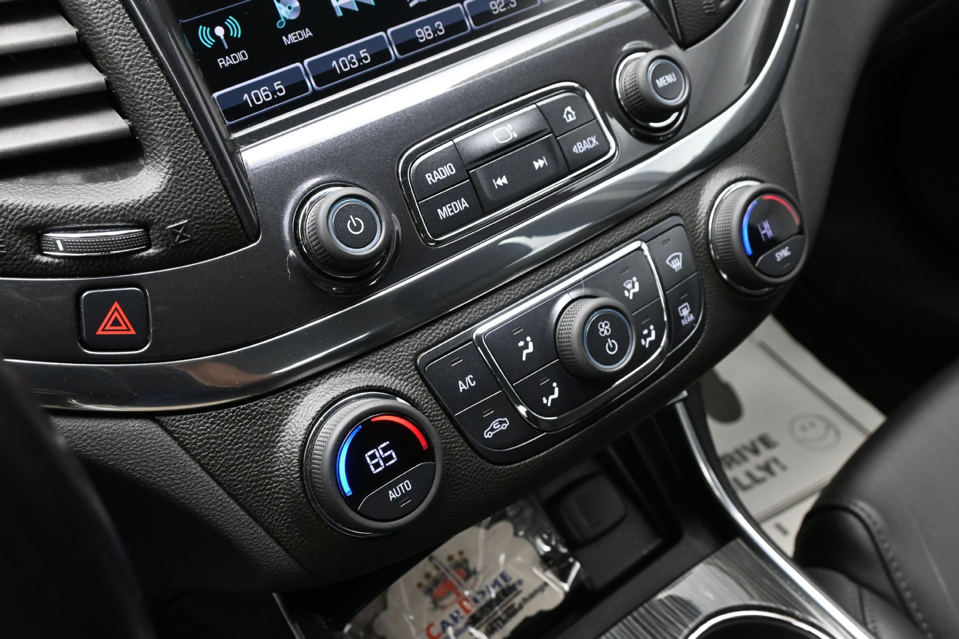 Used 2017 Chevrolet Impala LT FWD image 43