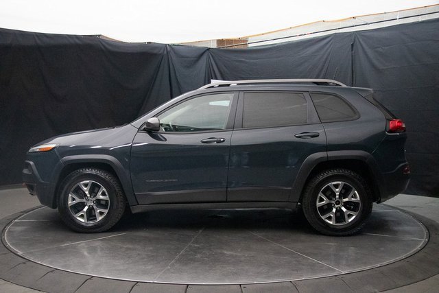 Used 2016 Jeep Cherokee Trailhawk w/ Comfort/Convenience Group image 9